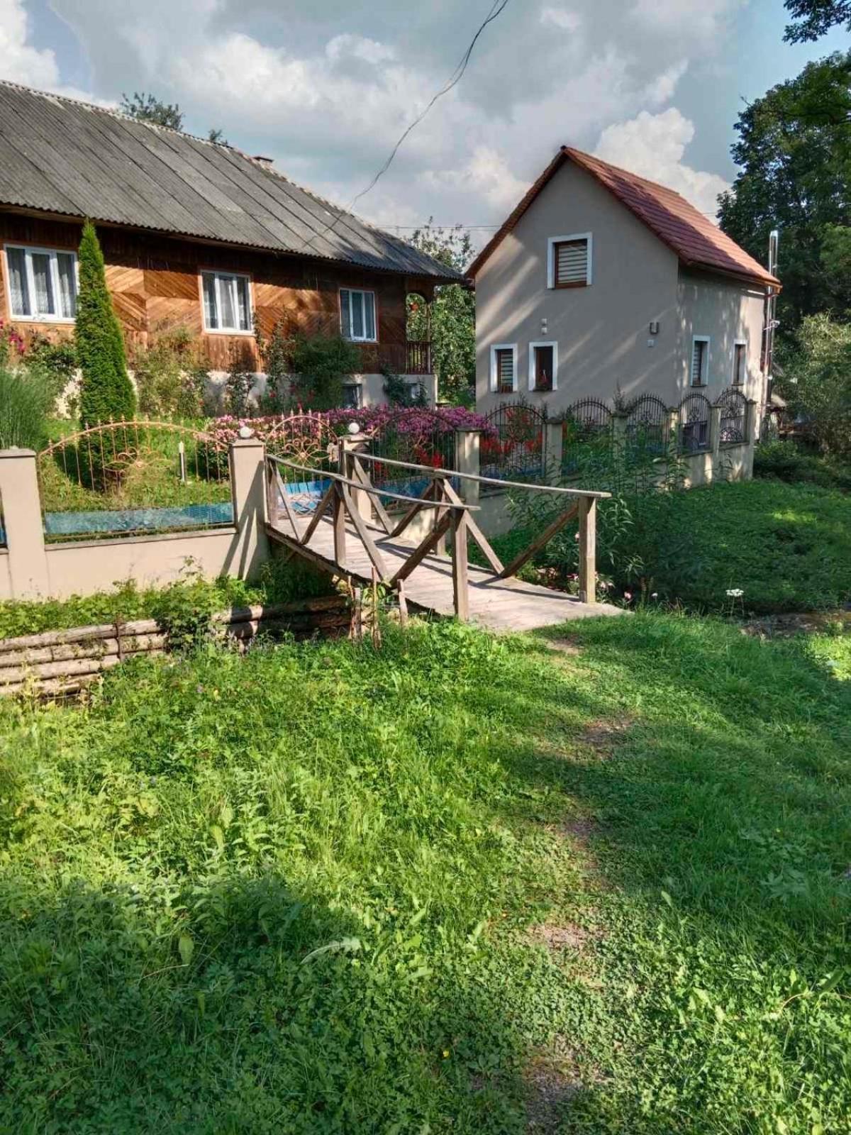 Cottage house โปโดโบเวียตส์ ภายนอก รูปภาพ